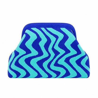 Knitty – The Snap-Shut Makeup Bag
