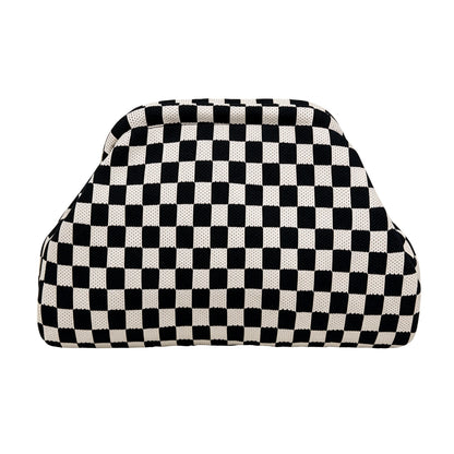 Knitty – The Snap-Shut Makeup Bag